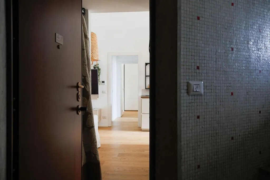 The Best Rent - Cozy One-Bedroom Apartment In Porta Romana Area Milán 0*,
