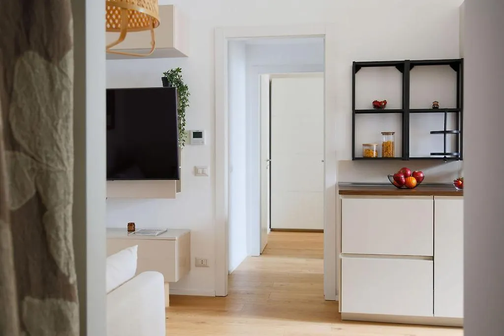 The Best Rent - Cozy One-Bedroom Apartment In Porta Romana Area Milán 0*,