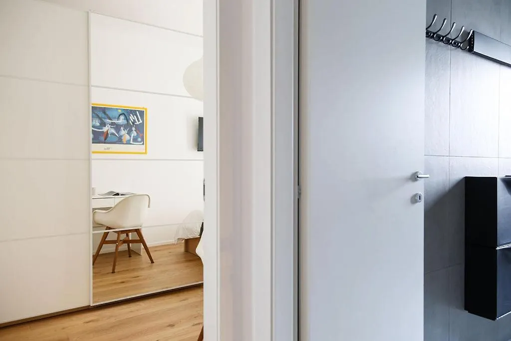 The Best Rent - Cozy One-Bedroom Apartment In Porta Romana Area Milan 0*,  Italy
